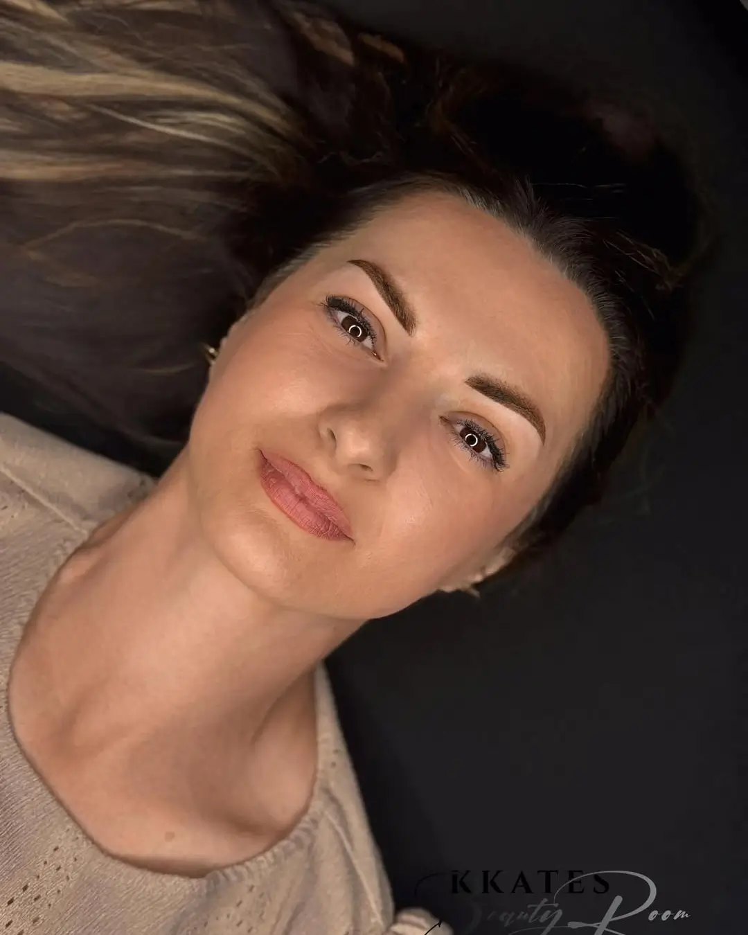 Kkates Beauty Room - puder obrve