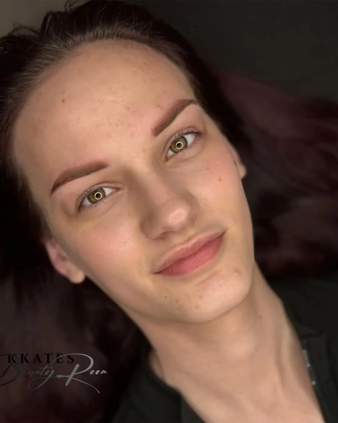 Kkates Beauty Room - puder obrve